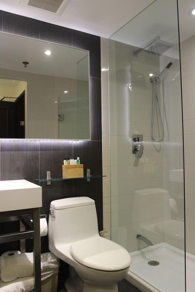 The Saint James Hotel, Ascend Hotel Collection Торонто Экстерьер фото