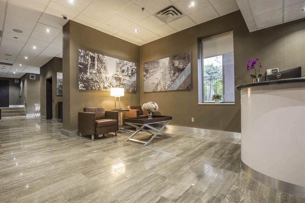 The Saint James Hotel, Ascend Hotel Collection Торонто Экстерьер фото