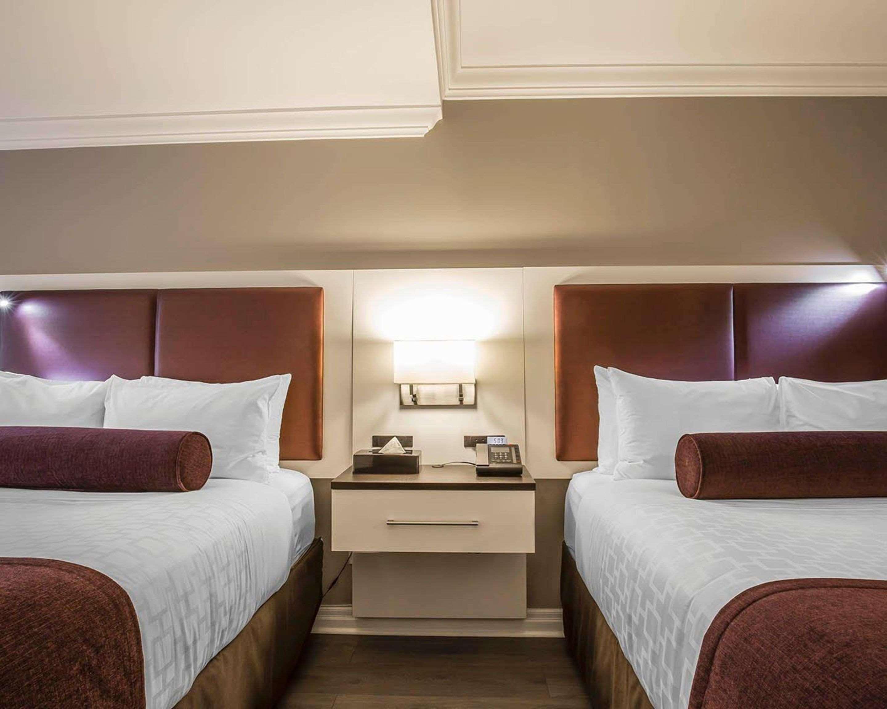 The Saint James Hotel, Ascend Hotel Collection Торонто Экстерьер фото