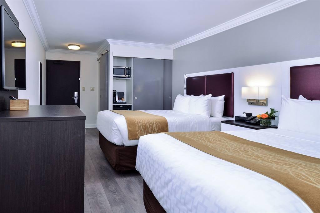 The Saint James Hotel, Ascend Hotel Collection Торонто Экстерьер фото